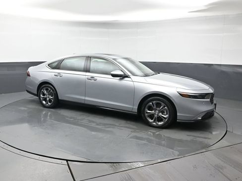 Used 2024 Honda Accord EX-L image 8