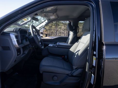 New 2026 Ford F250 XL w/ STX Appearance Package AWD/4WD image 14