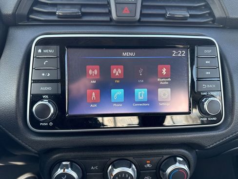 Used 2023 Nissan Versa S w/ Trunk Package image 21