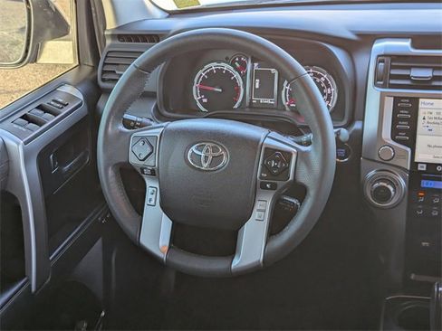 Used 2021 Toyota 4Runner Limited image 15