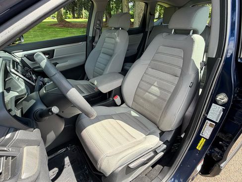 Used 2017 Honda CR-V LX image 9