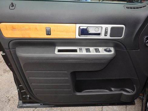 Used 2008 Lincoln MKX AWD image 17