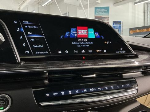 Used 2021 Cadillac Escalade Premium Luxury image 26