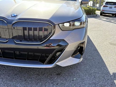 New 2026 BMW 530i w/ M Sport Package image 9