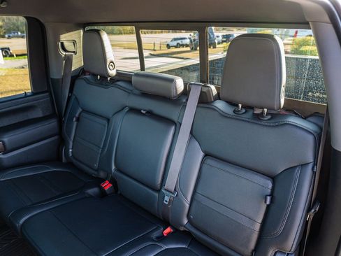 Used 2022 GMC Sierra 2500 Denali image 23