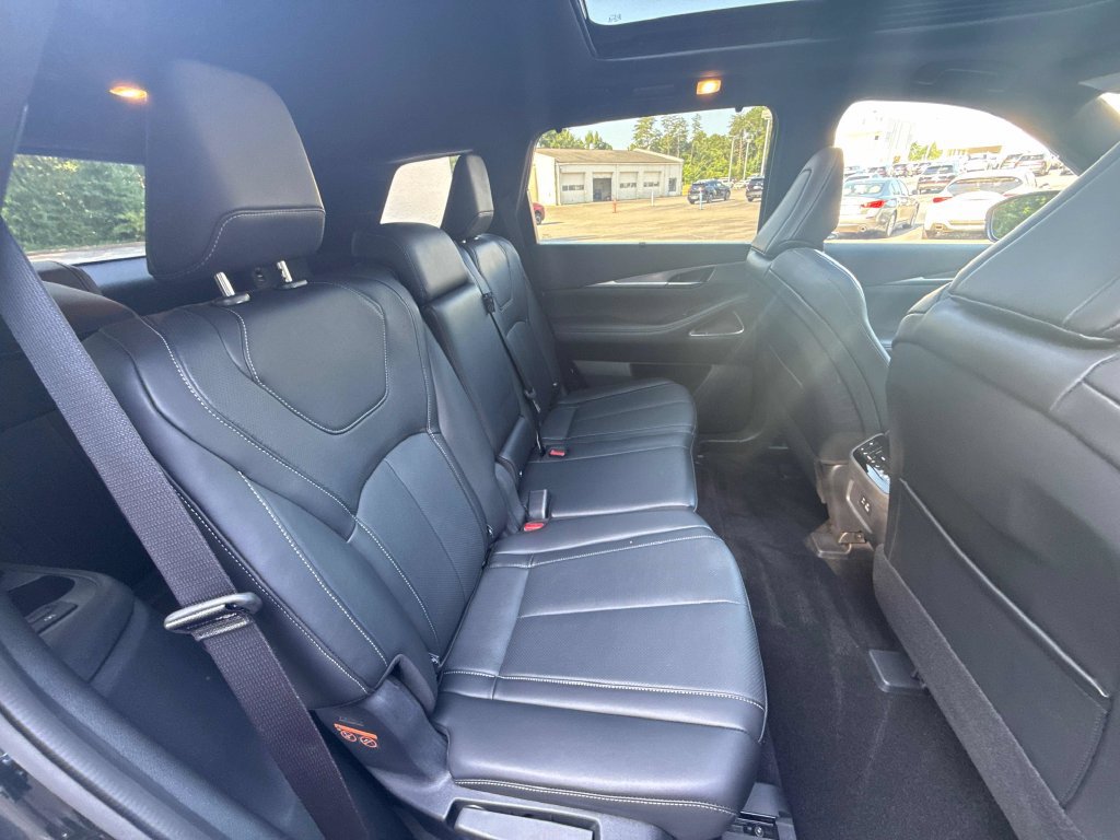 Used 2025 INFINITI QX60 Luxe w/ Black Edition FWD image 28