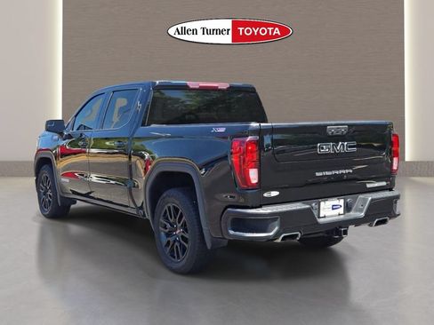 Used 2022 GMC Sierra 1500 Elevation w/ LPO, Elevation Black Package AWD/4WD image 8