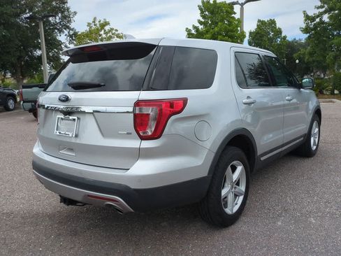 Used 2016 Ford Explorer XLT w/ Equipment Group 202A AWD/4WD image 6