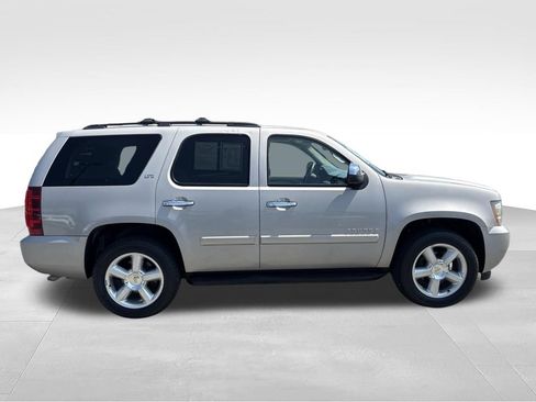 Used 2008 Chevrolet Tahoe LTZ w/ LTZ Preferred Equipment Group RWD image 5