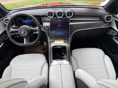 New 2026 Mercedes-Benz GLC 300 4MATIC image 21
