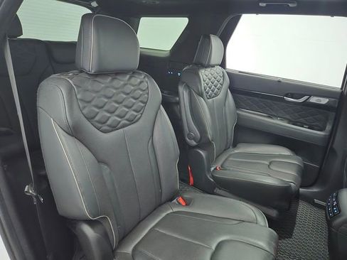 Used 2022 Hyundai Palisade Calligraphy w/ Winter Package AWD/4WD image 18