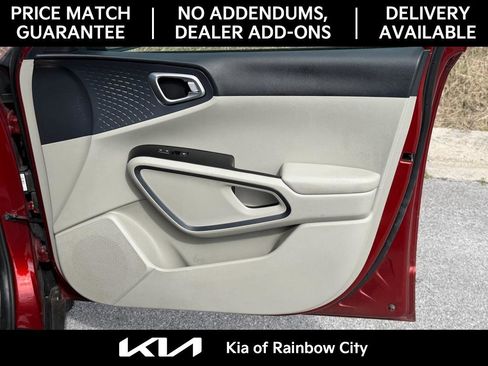 Used 2020 Kia Soul S FWD image 21