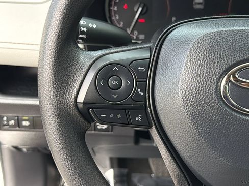 Used 2025 Toyota RAV4 XLE w/ Convenience Package AWD/4WD image 29