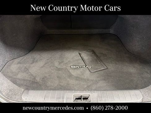 Used 2021 Nissan Sentra SR w/ SR Premium Package FWD image 17