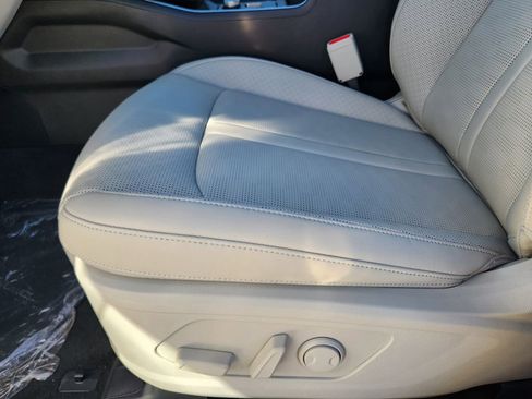 New 2026 Kia Sorento S image 9