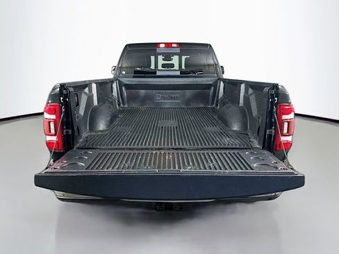 Used 2022 RAM 2500 Laramie w/ Chrome Appearance Group AWD/4WD image 28