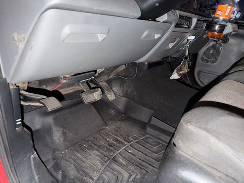 Used 2006 Ford F250 XLT image 15