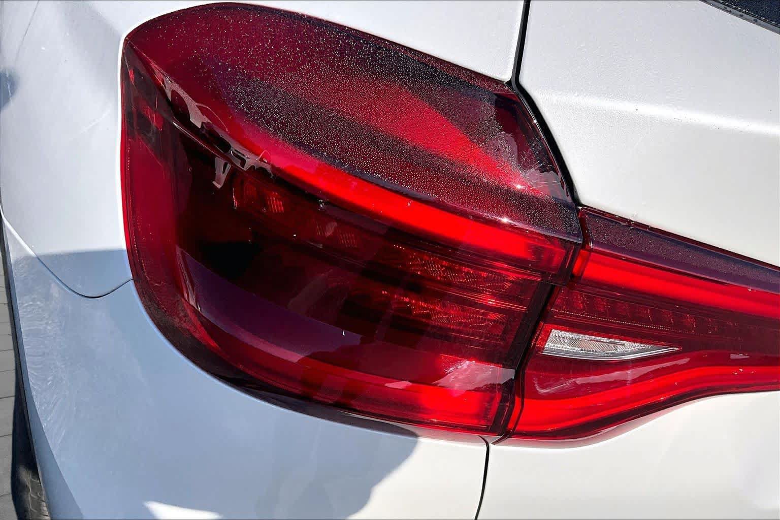 Used 2021 BMW X3 xDrive30e w/ Executive Package AWD/4WD image 29