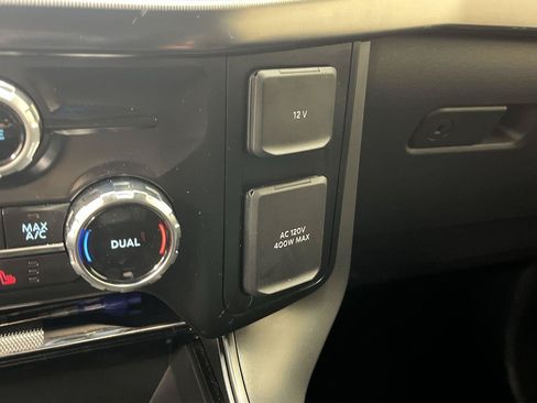 Used 2024 Ford F150 Lariat w/ Bed Utility Package AWD/4WD image 25