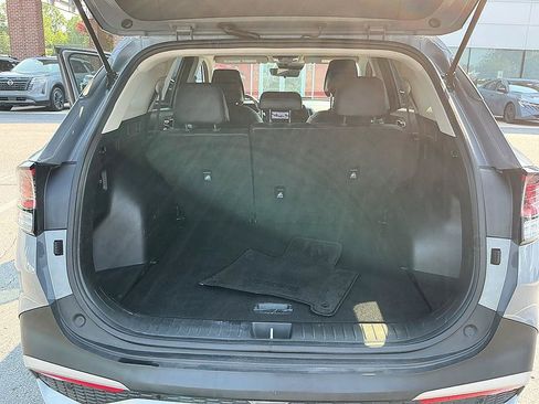 Used 2023 Kia Sportage EX FWD image 27