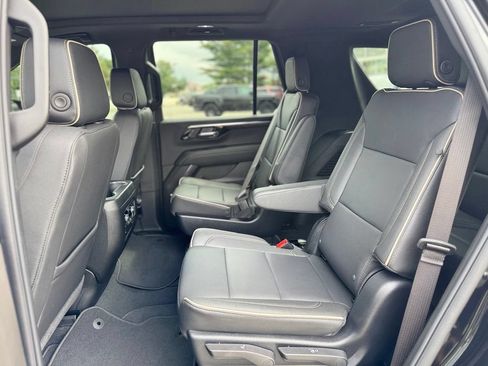 Used 2026 Chevrolet Tahoe Premier w/ Sun And Tow Package AWD/4WD image 26