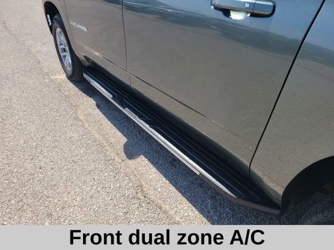Used 2023 Chevrolet Suburban LT RWD image 6