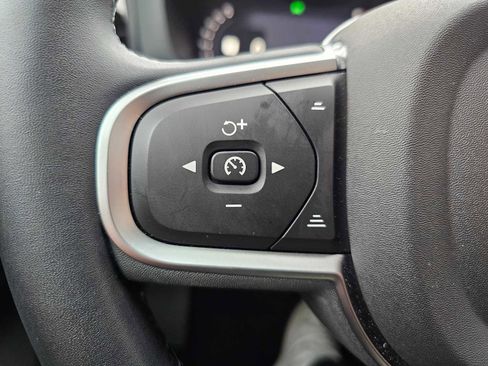 Certified 2025 Volvo XC60 B5 Core w/ Protection Package Premier image 35