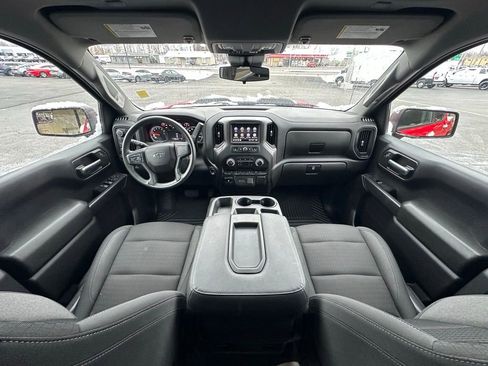 Used 2023 Chevrolet Silverado 1500 Custom Trail Boss w/ LPO, Dark Essentials Package image 8