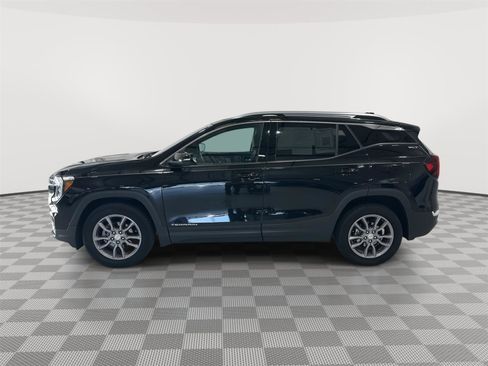 Used 2023 GMC Terrain SLT w/ Infotainment Package II AWD/4WD image 2