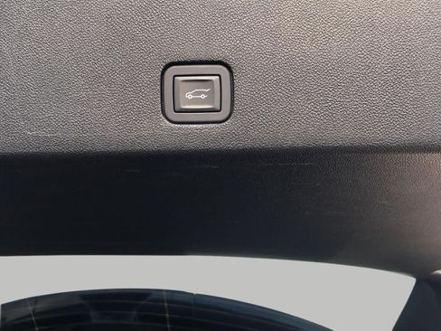 Certified 2025 Cadillac XT6 Premium Luxury w/ Platinum Package AWD/4WD image 14
