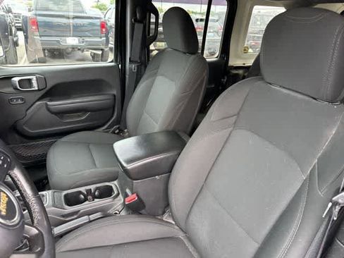 Used 2022 Jeep Wrangler Unlimited Sport AWD/4WD image 4
