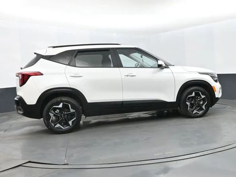 Used 2025 Kia Seltos S FWD image 4