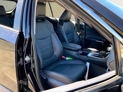 Used 2024 Toyota RAV4 XLE Premium image 7