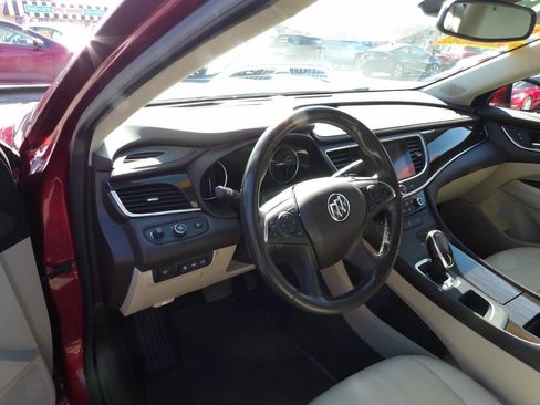 Used 2017 Buick LaCrosse Premium image 6