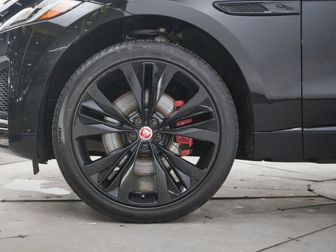 Used 2023 Jaguar F-PACE R-Dynamic S AWD/4WD image 29