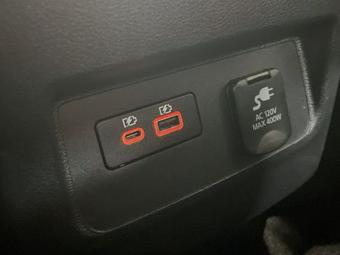 Used 2022 Nissan Frontier PRO-4X w/ Pro-4X Premium Package image 20