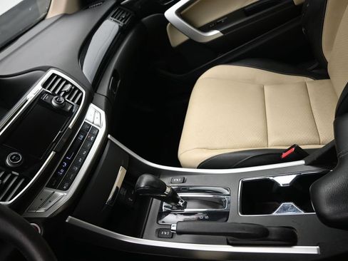 Used 2015 Honda Accord EX-L image 12