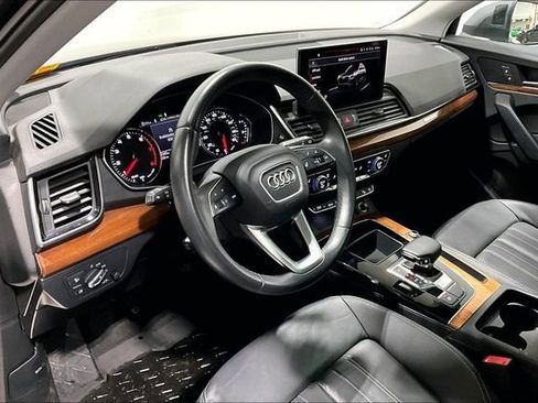 Used 2023 Audi Q5 2.0T Premium w/ Convenience Package AWD/4WD image 6