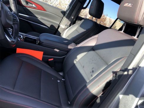 Certified 2025 Chevrolet Traverse Z71 w/ Enhanced Driving Package image 11