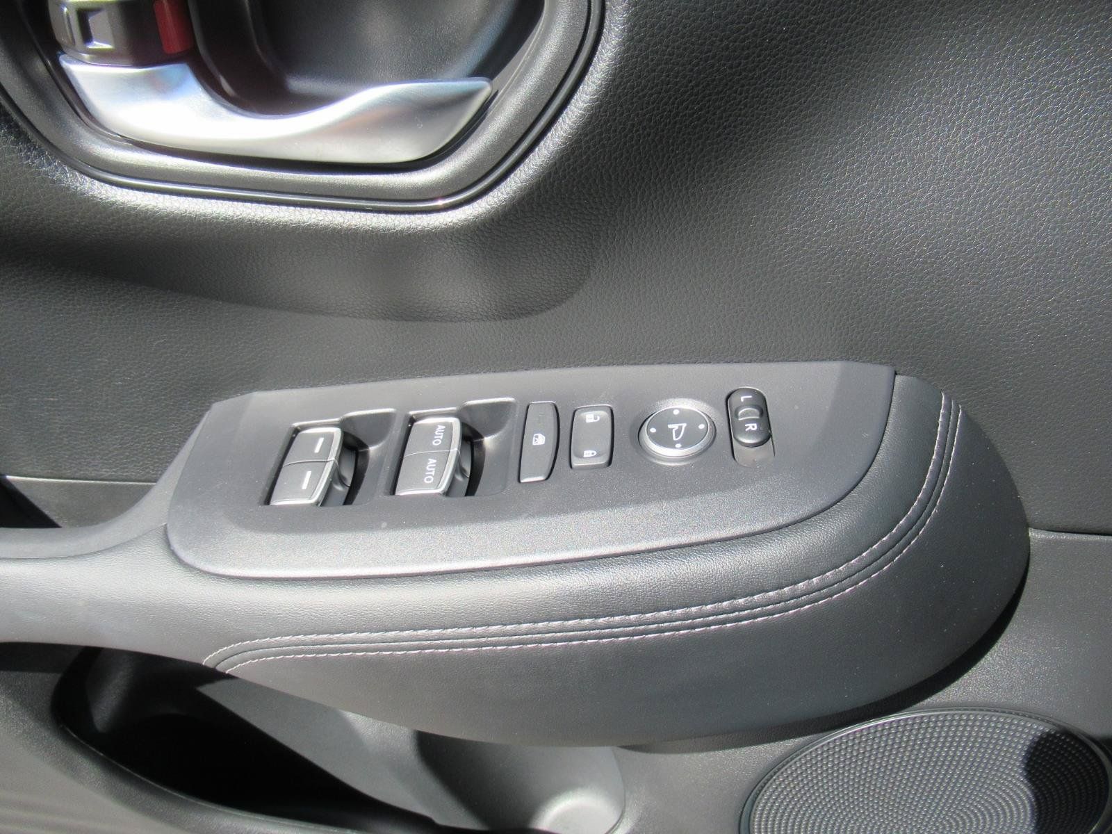 Used 2025 Honda HR-V EX-L image 22