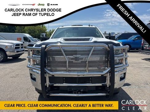 Used 2019 Chevrolet Silverado 2500 LTZ w/ Duramax Plus Package AWD/4WD image 3
