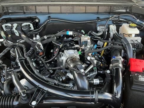 Used 2024 Ford Bronco Wildtrak AWD/4WD image 24