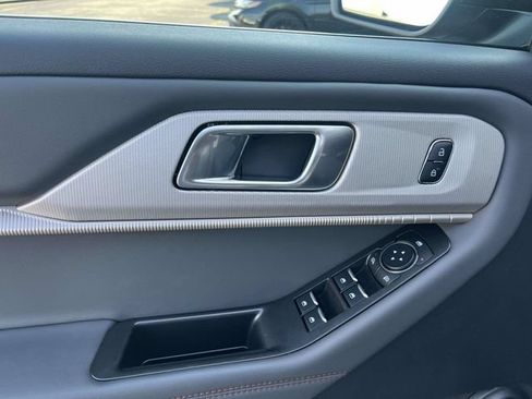 Certified 2026 Ford Explorer Active AWD/4WD image 19
