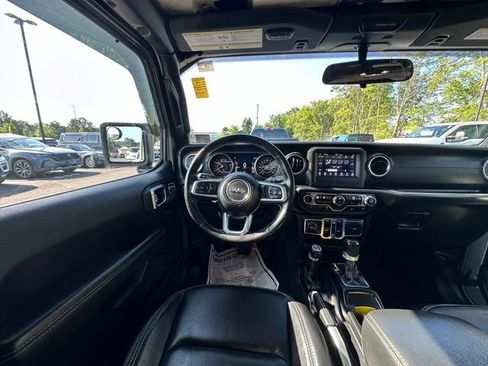 Used 2020 Jeep Wrangler Unlimited Sahara AWD/4WD image 16