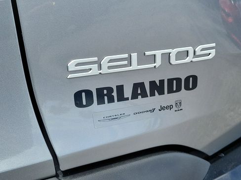 Used 2025 Kia Seltos S image 9