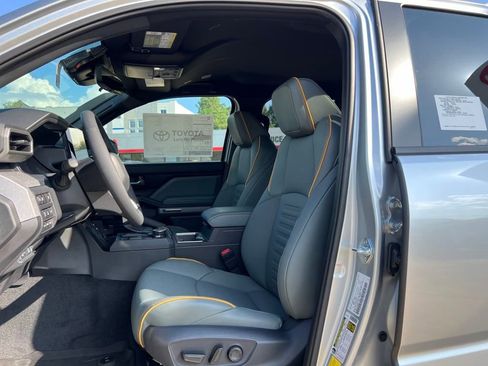 New 2025 Toyota Tacoma Trailhunter image 10