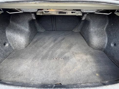 Used 2023 Nissan Altima 2.5 SV FWD image 30