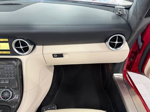 Used 2012 Mercedes-Benz SLS AMG Roadster image 51