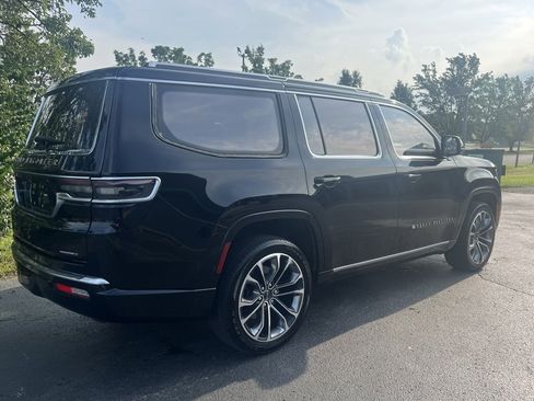 Used 2022 Jeep Grand Wagoneer Series III w/ Rear Seat Video Group 1 image 4