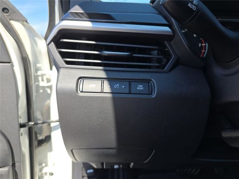 Used 2024 Nissan Altima 2.5 SR w/ SR Premium Package image 33